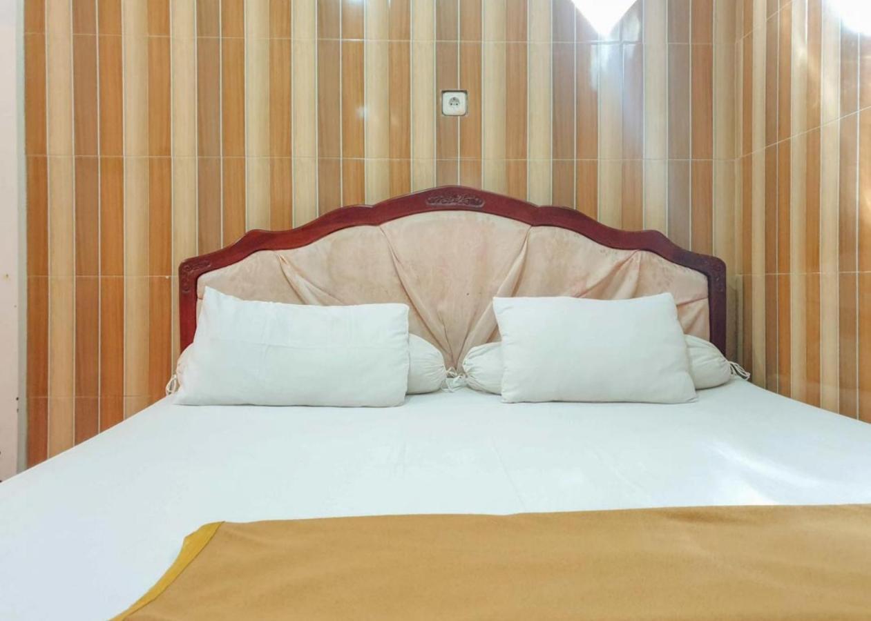 Hotel Mario Pulana Bone Watampone Exterior photo