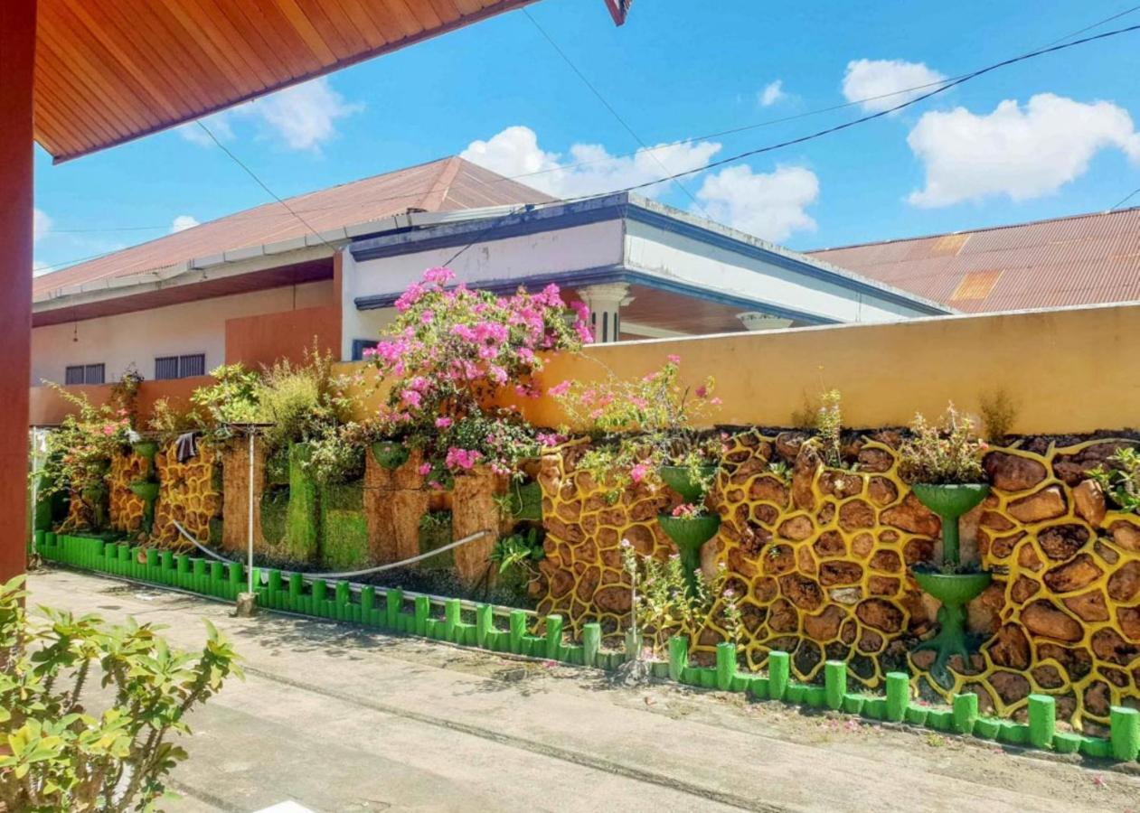 Hotel Mario Pulana Bone Watampone Exterior photo